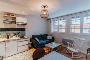 Nice and cozy 29m central and near the beach